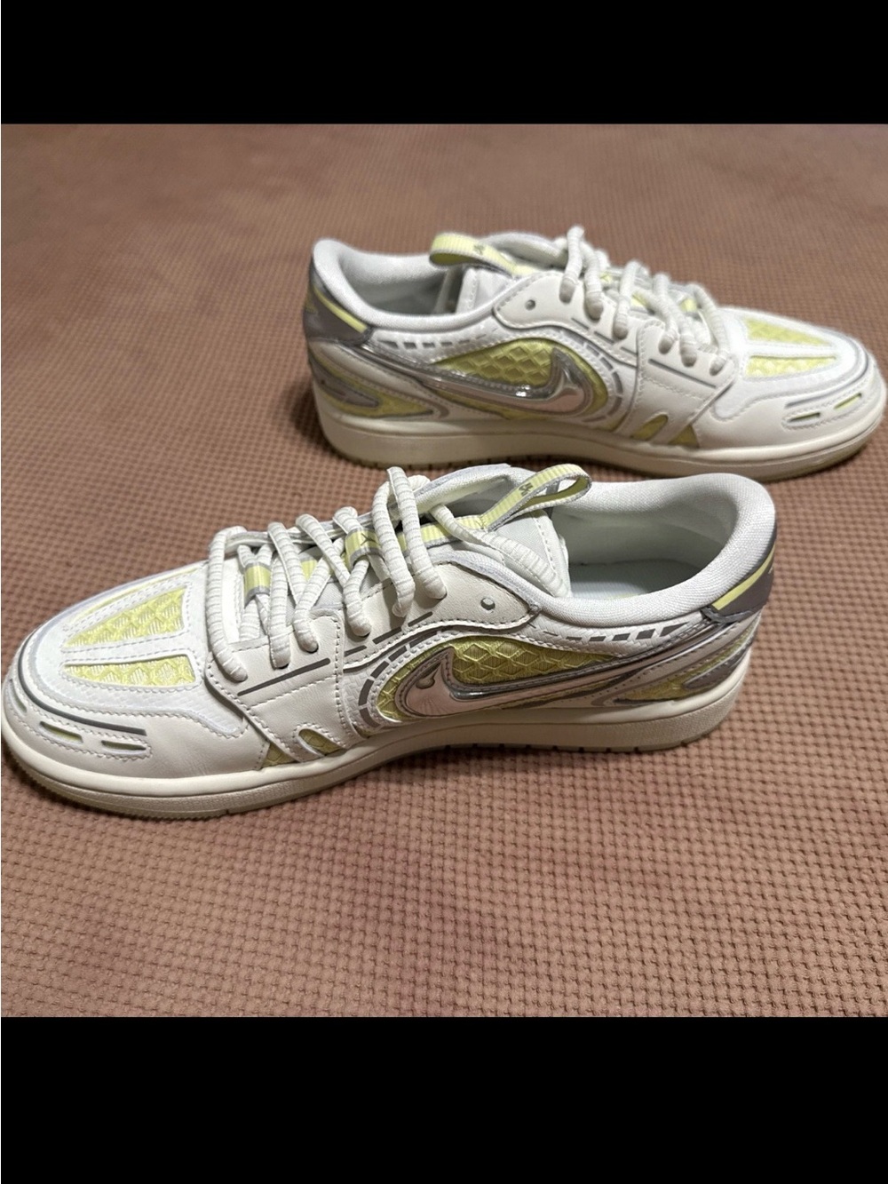 Nike Air Jordan 1 MM Low V3 Luminous Green Size 8W / 6.5M